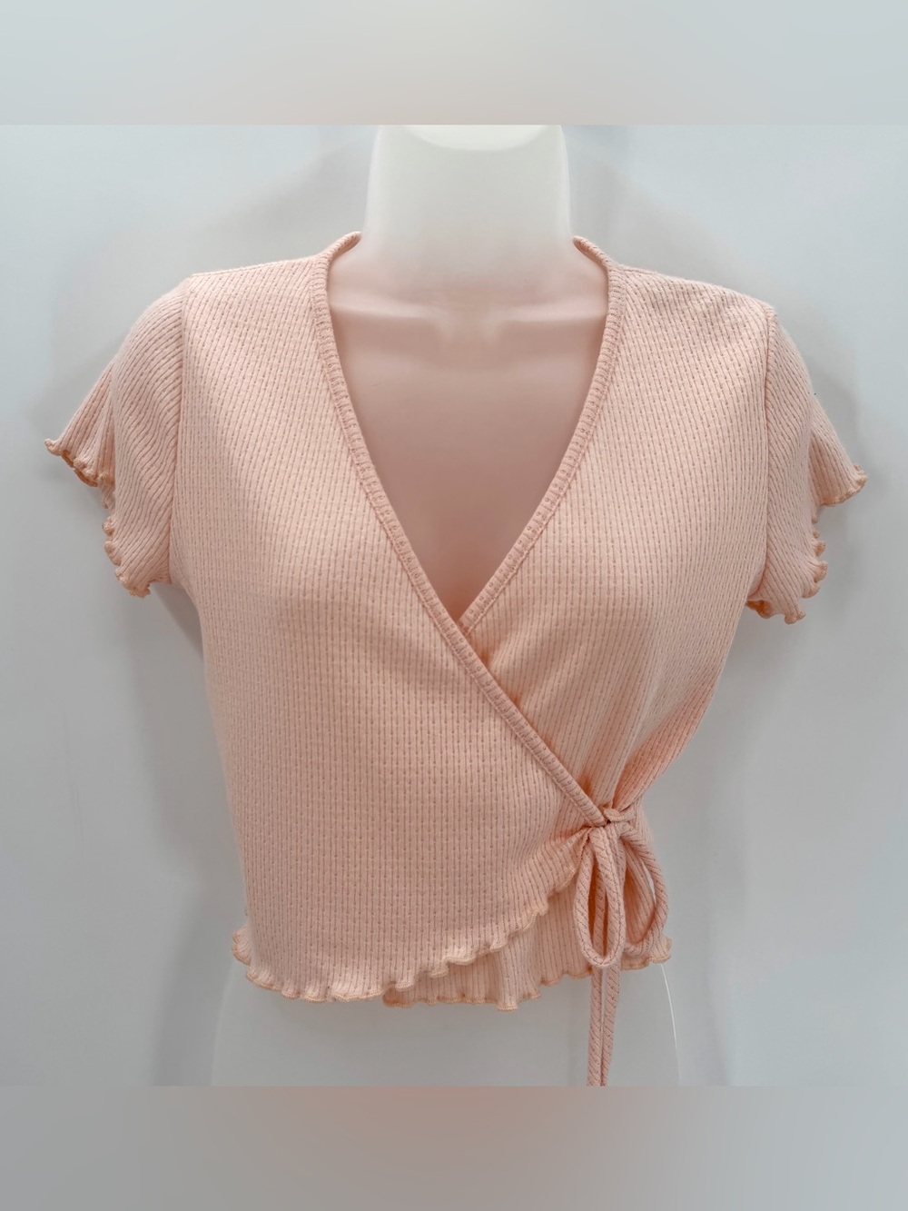 Altar'd State Top Womens M Pink Knit Crop Wrap Tee Side Tie Lettuce Edge NWOT